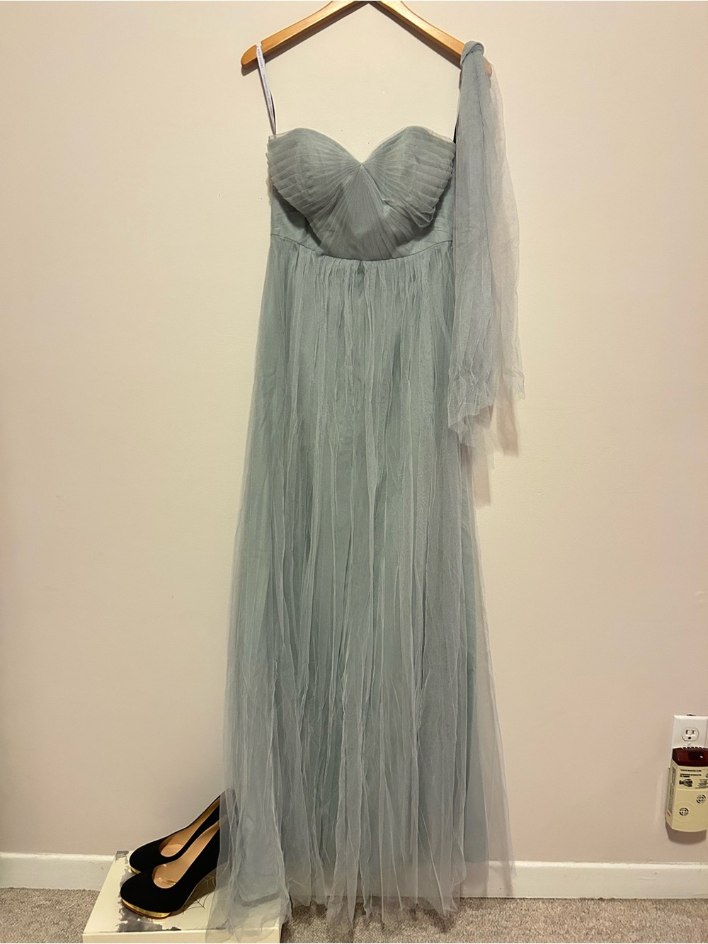 Jenny Yoo BHLDN Bridesmaid
Annabelle Convertible Maxi
Dress (dusty blue)